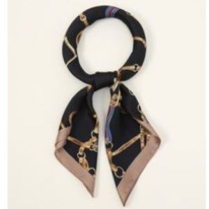 Headband + belt pattern scarf